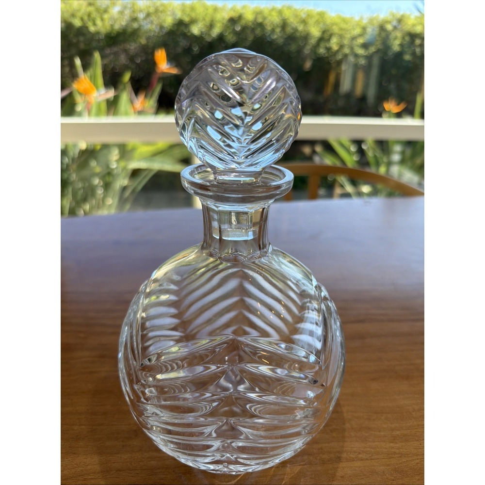 10" Heavy Cut Crystal Decanter w/ Globe Stopper Chevron Pattern